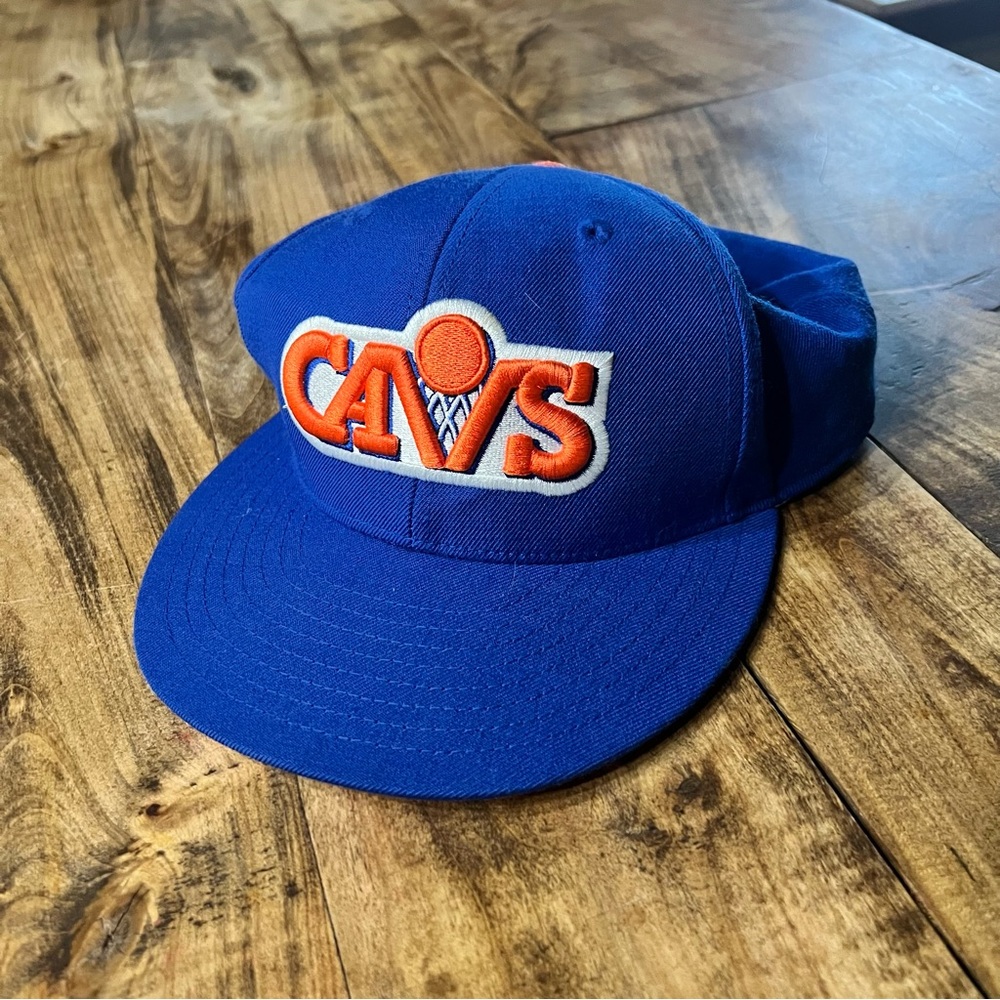 Cleveland Cavs 7 1/4 Fitted Mitchell & Ness! Go Cavs! Playoffs baby!!